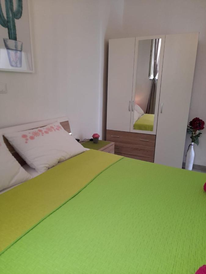 Ml Apartman Сень Екстер'єр фото