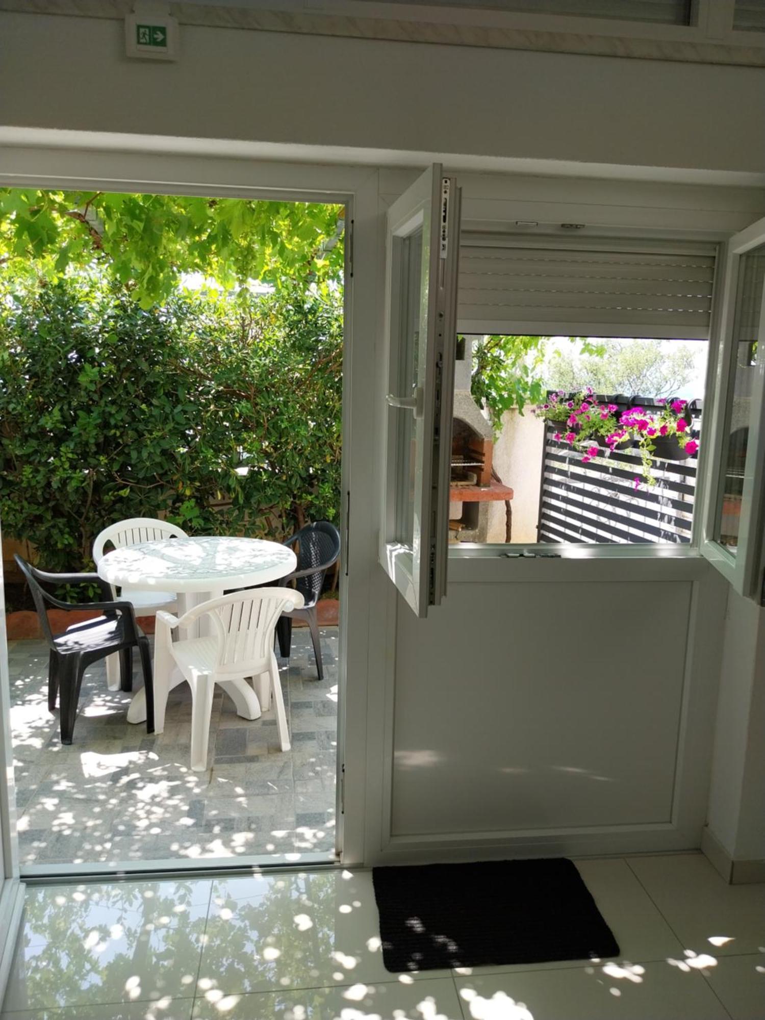 Ml Apartman Сень Екстер'єр фото