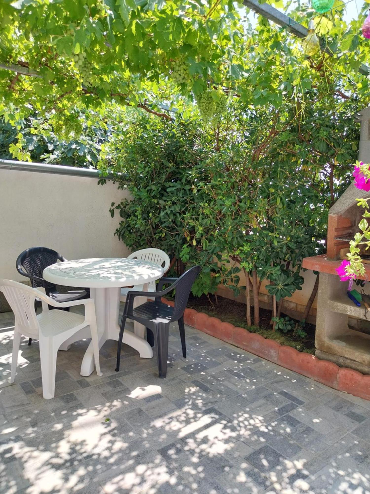 Ml Apartman Сень Екстер'єр фото