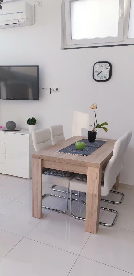 Ml Apartman Сень Екстер'єр фото
